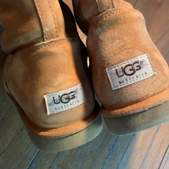 UGG Side Zip Sunset Suede Shearling Boots - Picture 10 of 11